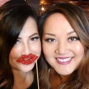 Meet your Posher, Flora